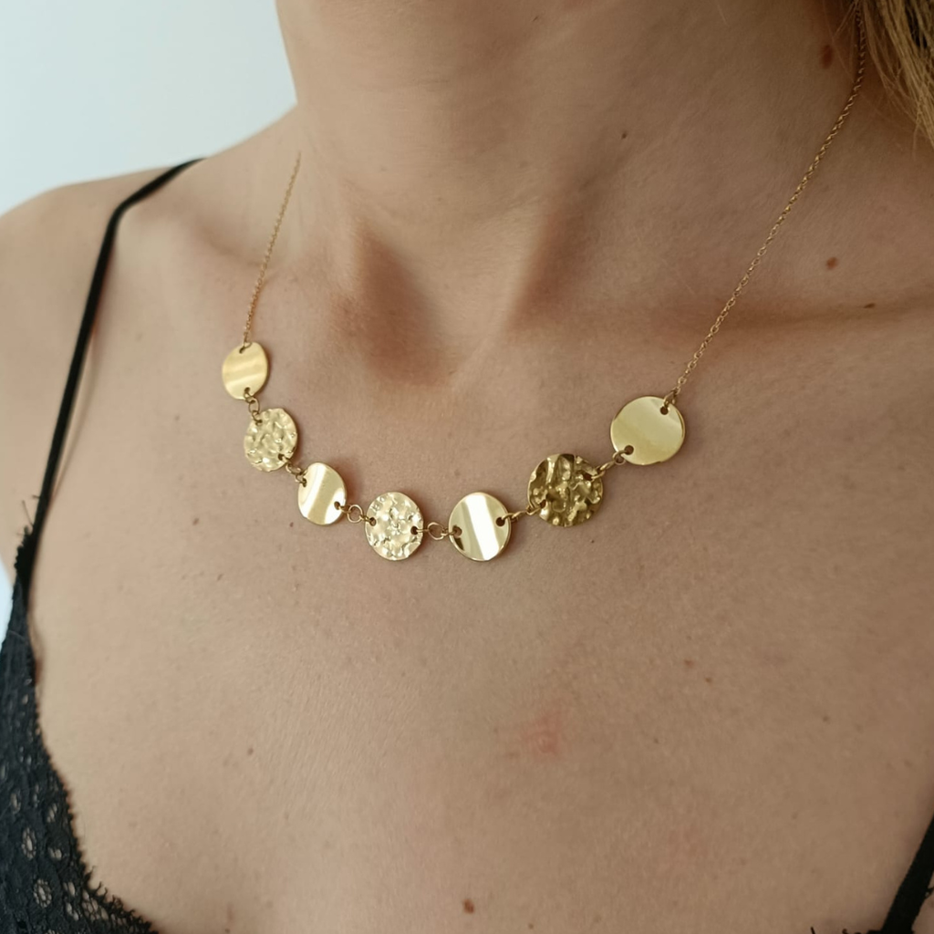 Collar Essence