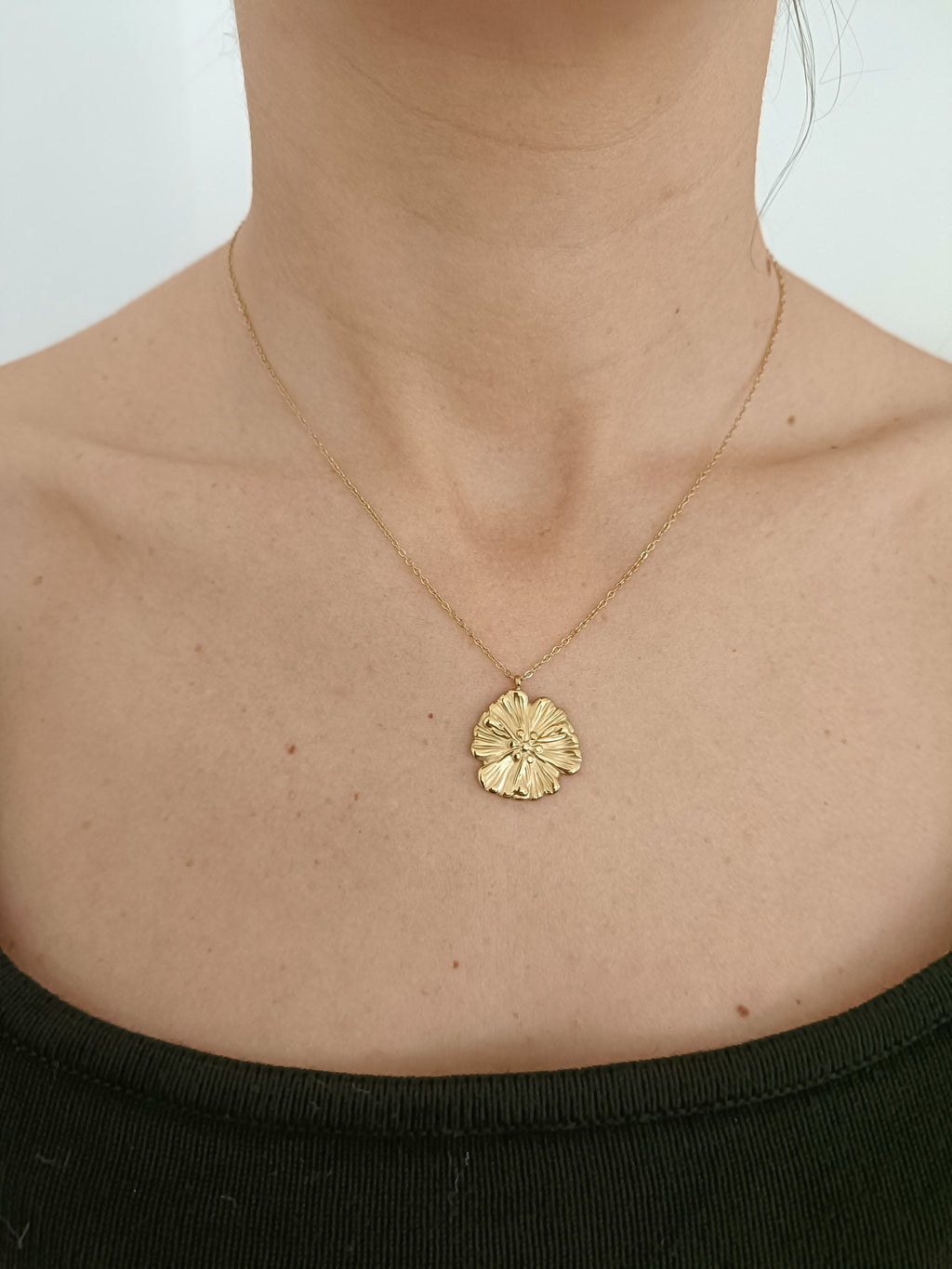 Collar Flower